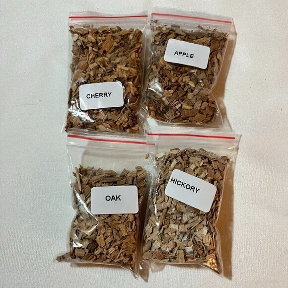 Skull Cocktail Smoker Kit with 4 Wood Chip Flavors - Picture 3 of 7